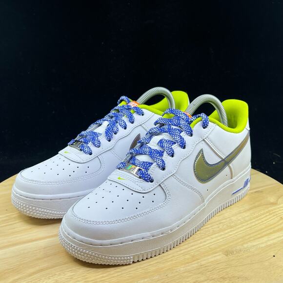Nike Air Force 1 LV8 (GS) DQ7767-100 White Sneakers Sz 6.5Y - Women’s Sz 8 - Picture 3 of 10
